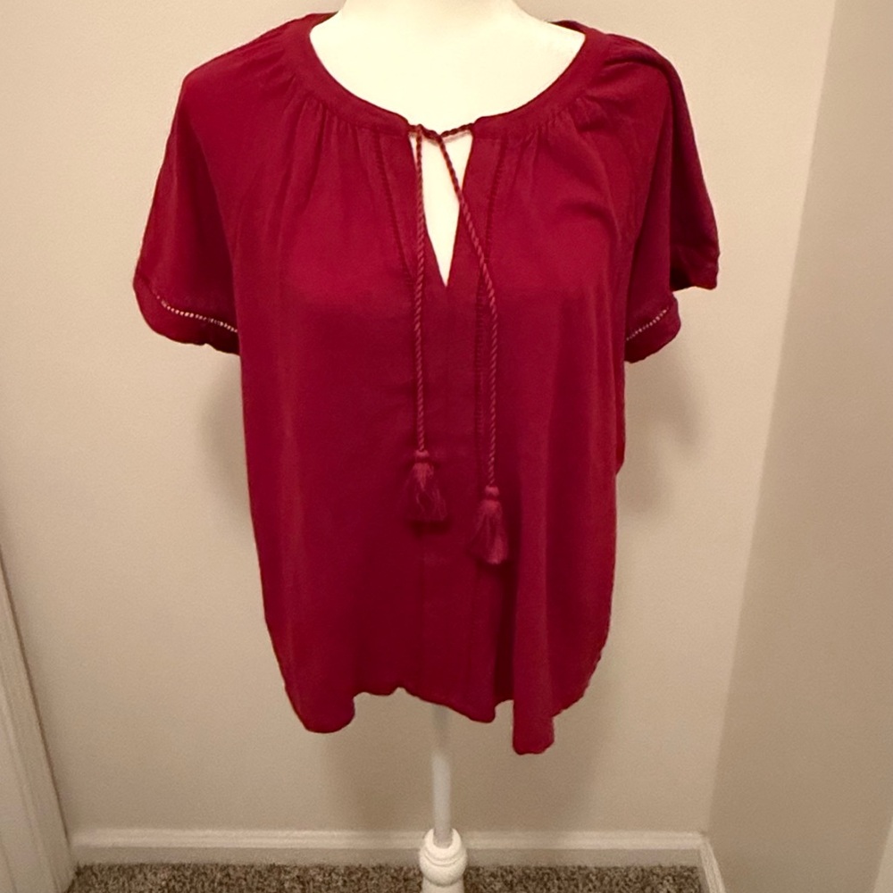 Wonder  Women's Red Top Tassel Tie NWT